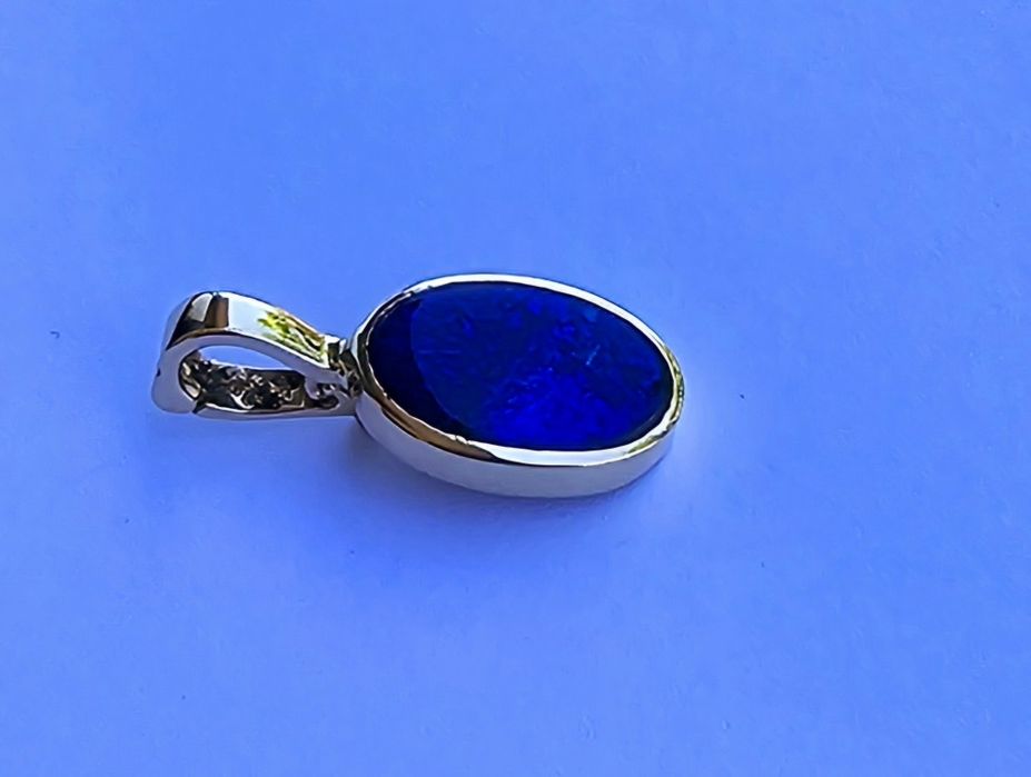 Pandant din aur galben 14k cu opal natural