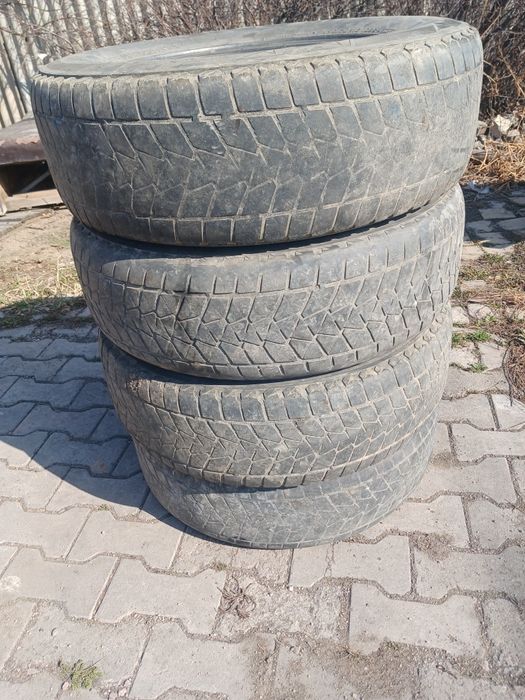 Продам шины на автомобиль