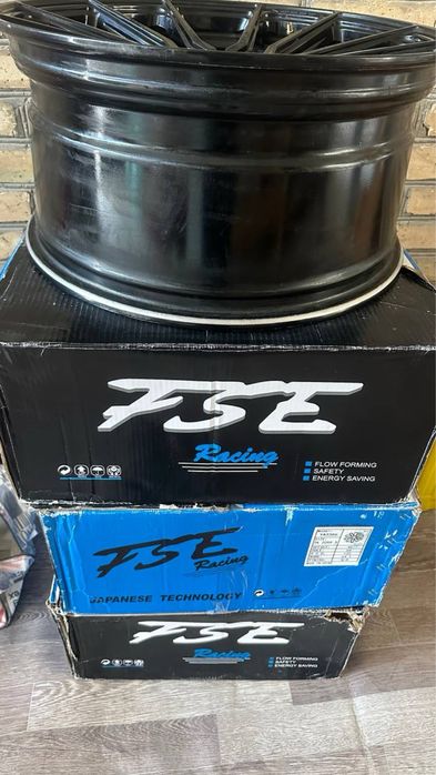 Мошина учун дисклар сотилади. Холати янги размери 22