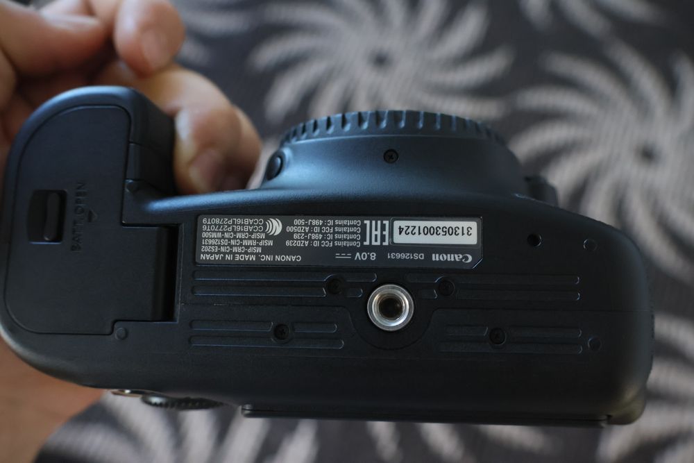 Sotiladi 6 d mark 2 body