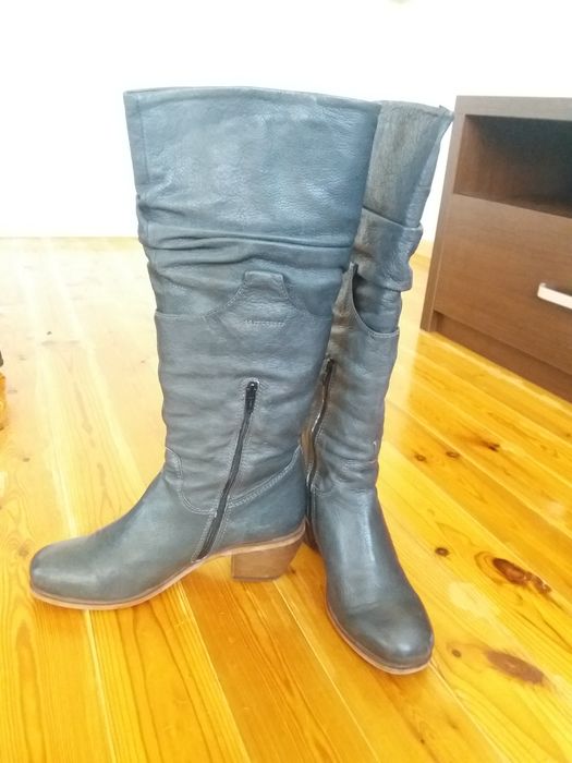 Дамски боти и ботуши