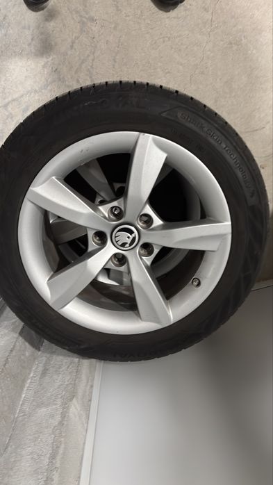 Джанти с гуми 205 55 16 Audi VW Skoda Mercedes