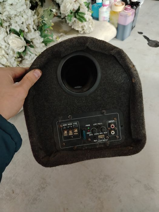 Сабуфер на машину