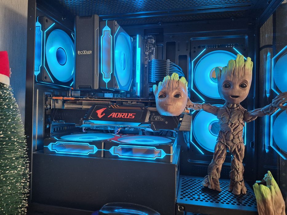 Продам игровой комплект