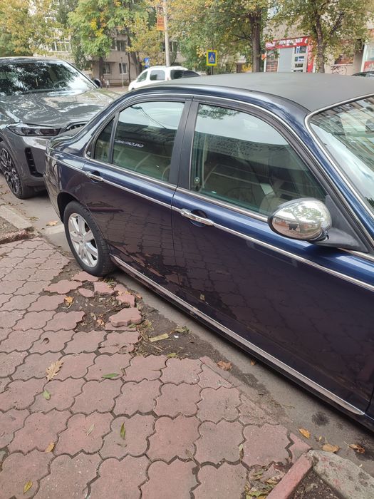 Vînd rover 75 an 2005 primul proprietar mașină fără rugină