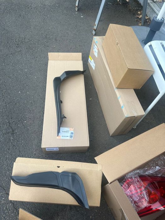 Оргинални фарове за BMW 5та серия седан F90