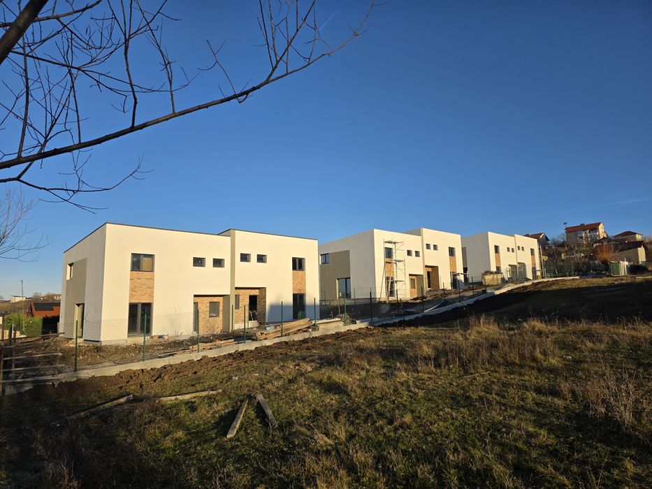 Duplexuri moderne bradet