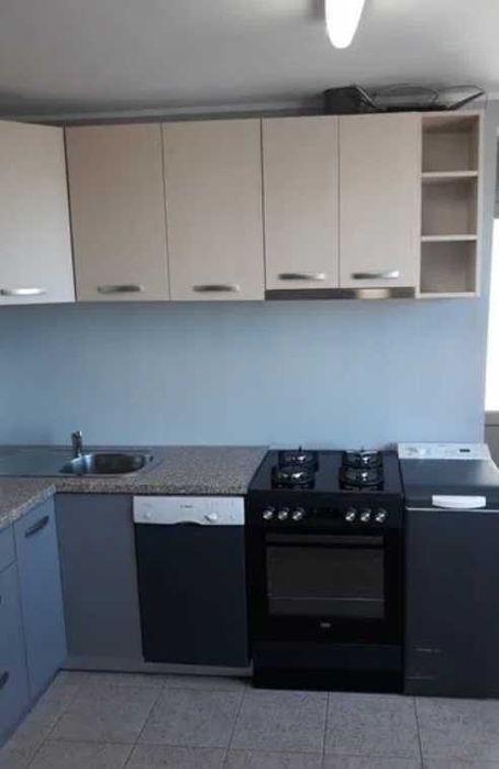 Дава се под наем Едностаен апартамент в Пловдив, Център - 35 кв.м за 239.19 € - Снимка #2