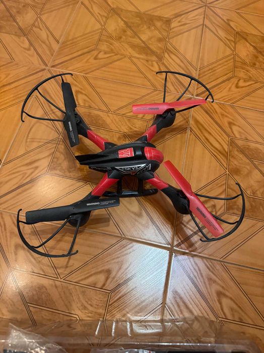 Продавам Дрон SKY