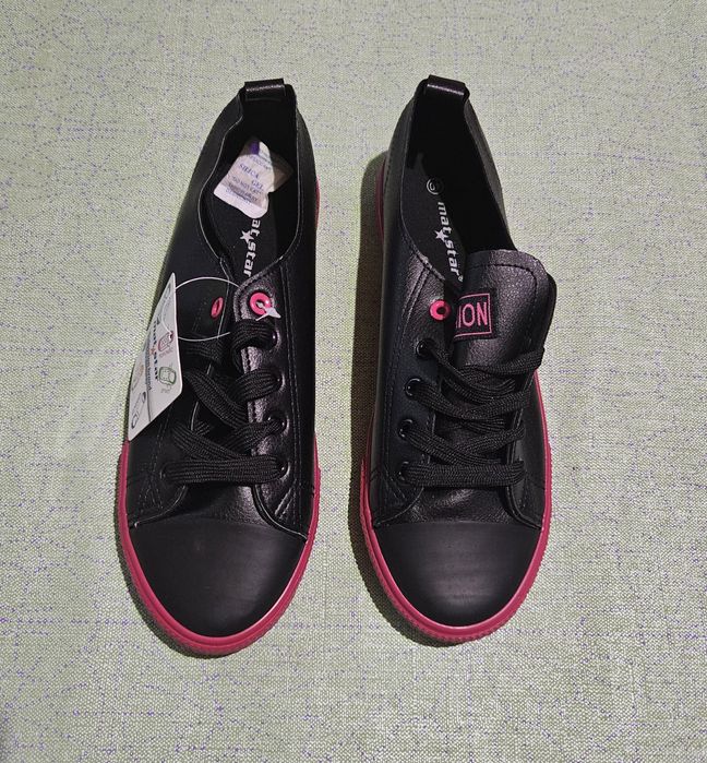 Дамски кожени кецове