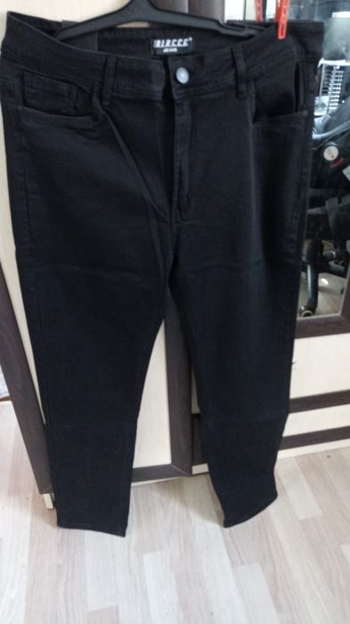 Продам одежду. Состояние новое