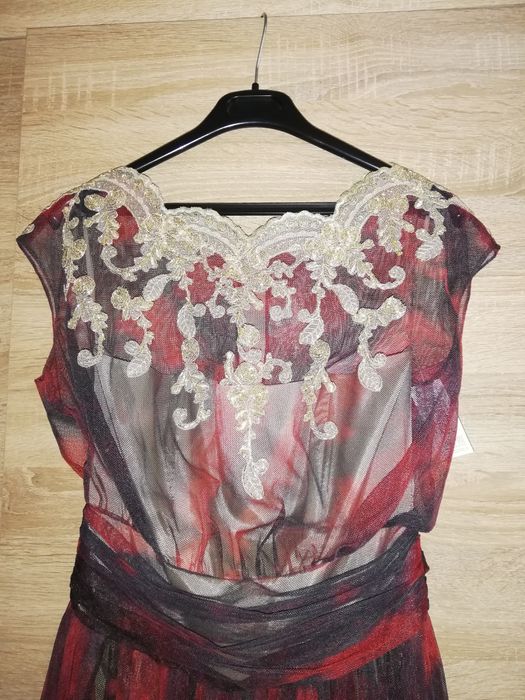 Rochie de seară dantela și tull