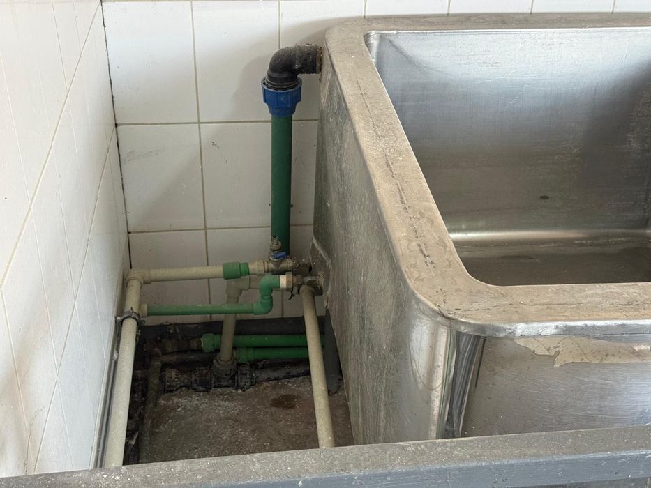 Vana Inox 1000L cu pereți dubli si serpentina pentru incalzire