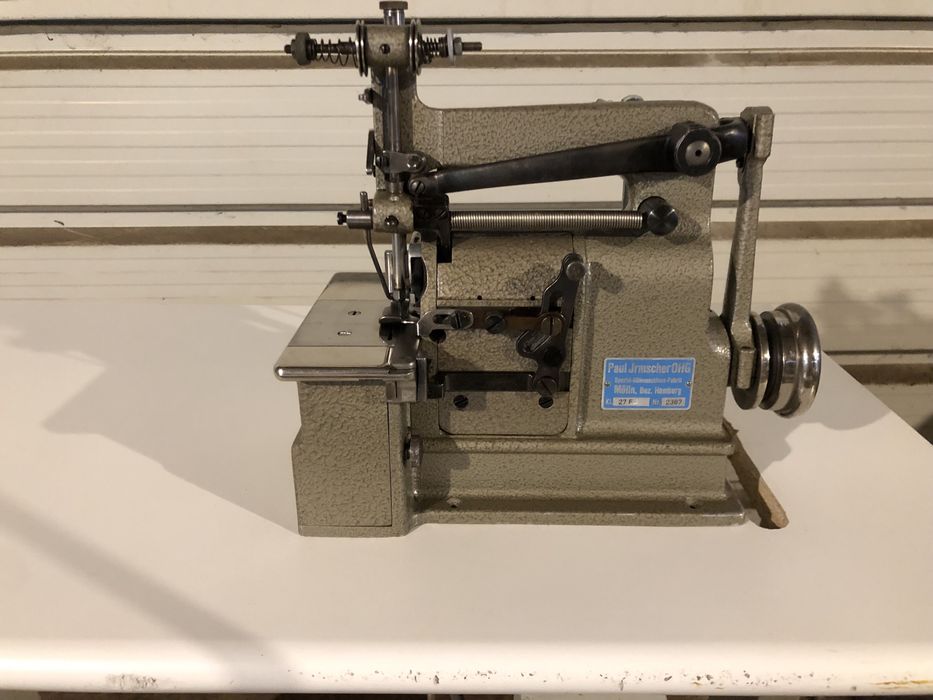 Merrow clasa 27FJ cusatura ornamentala tricotaje