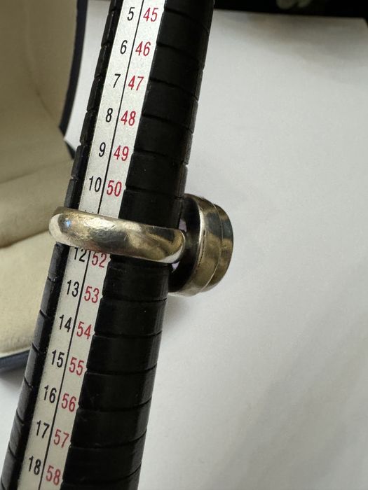 Inel din argint masiv cu ametist natural, mare.