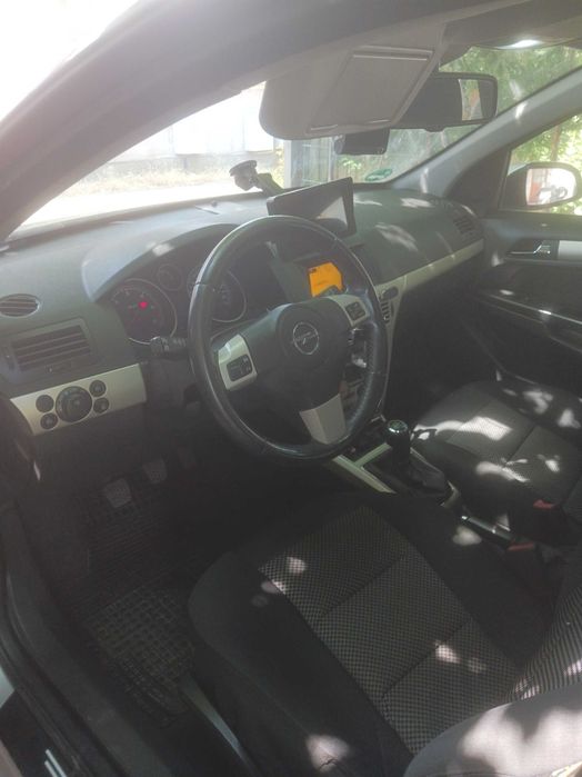 Vand Opel ASTRA H 2008