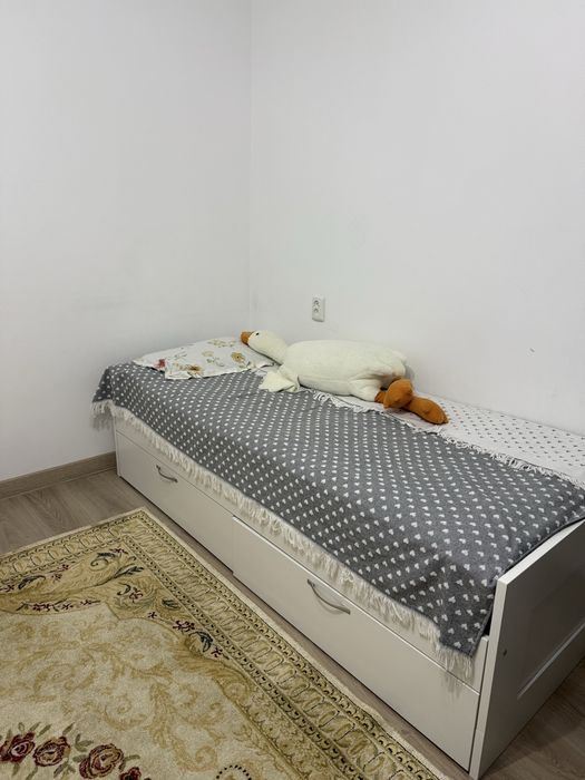 Кровать спальная раздвижная Ikea