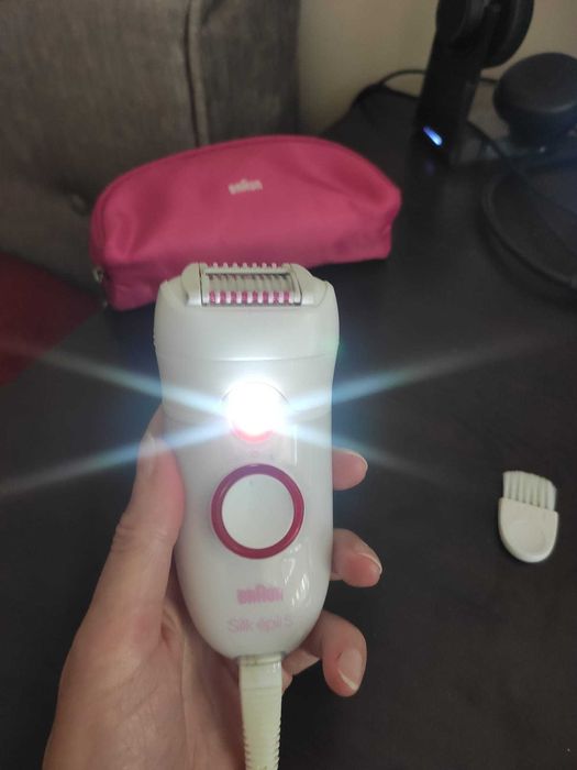 Епилатор Braun Silk-epil 5, 40пинсети, 2степени,масажна глава, миещ се