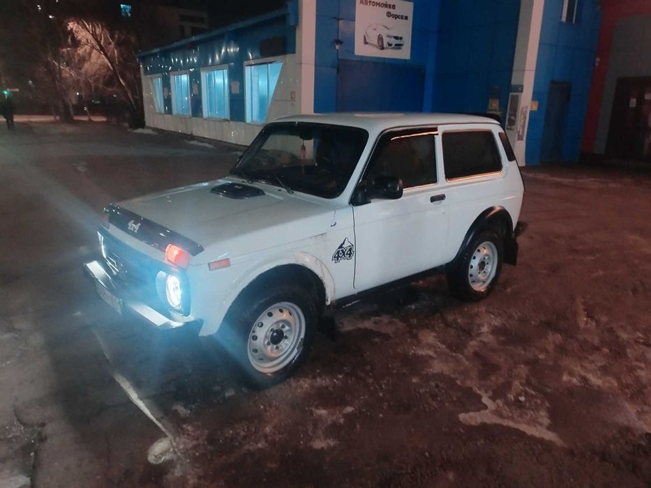 Продам ниву 21214