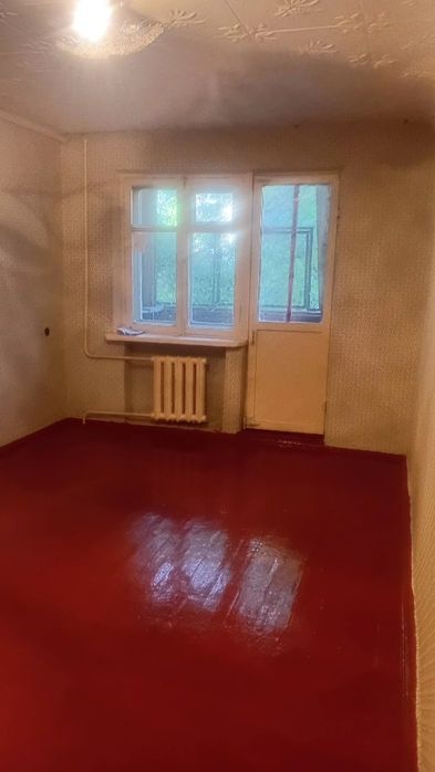 Срочно продаётся квартира в 1мкр