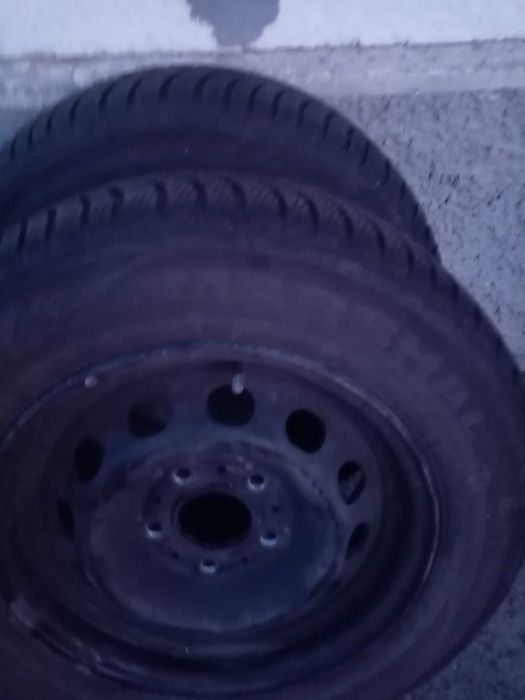 Гуми 195/65/15 маршал