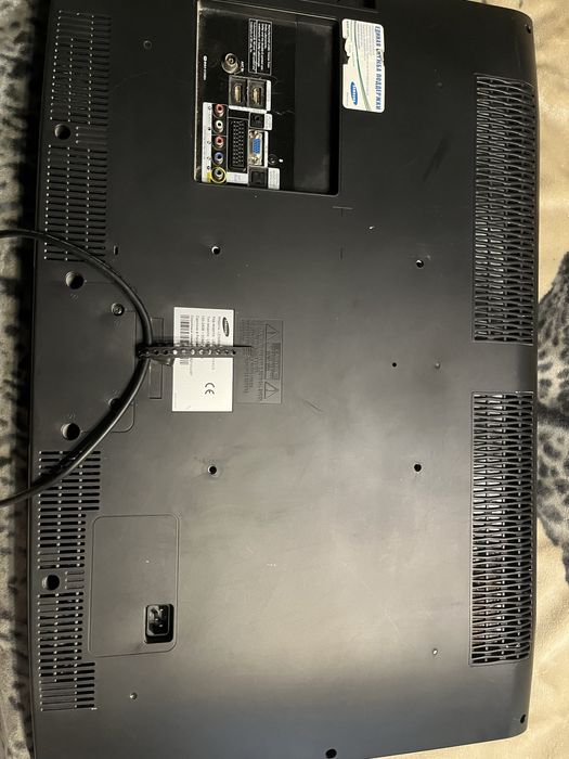 Телевизор samsung