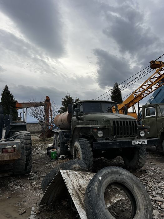 Ural vodovoz 1978 yil