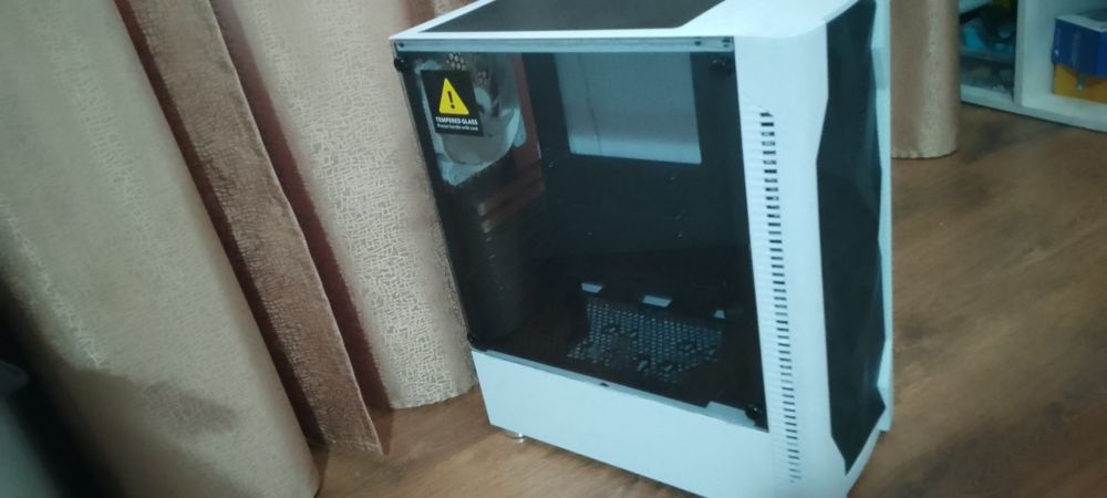 Продам системный блок Белый цвет