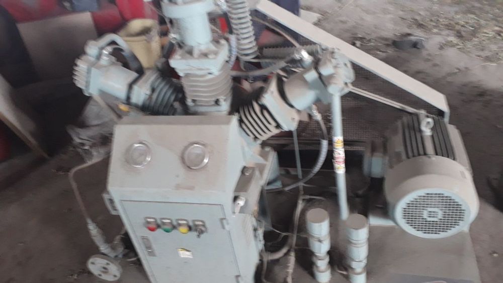 Дожимающий высоко давления компрессор для кислород и азота