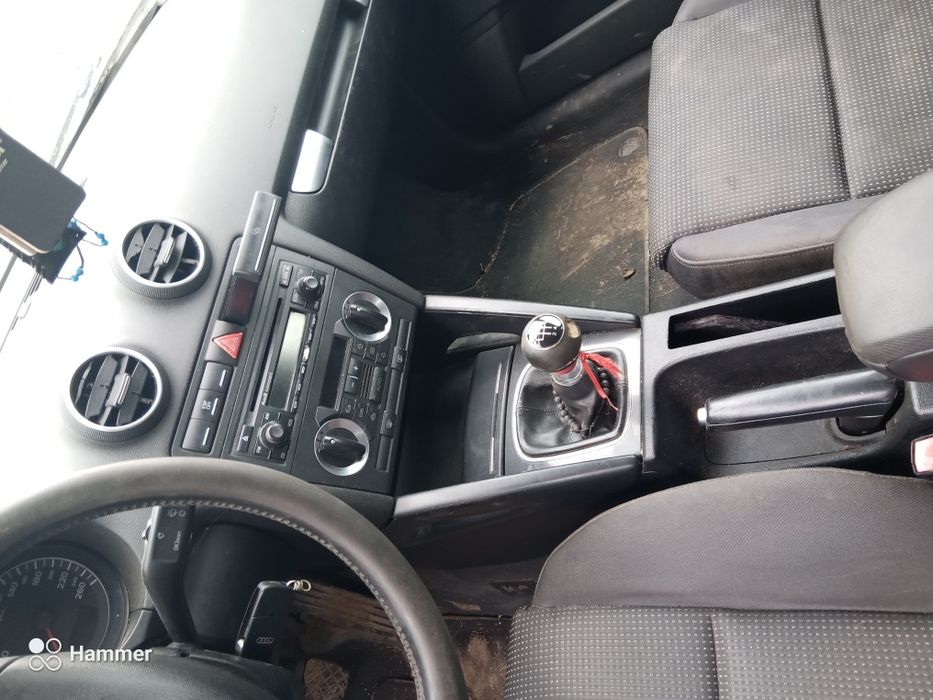 Продавам Audi a3 8p на части 2000 кубика 140кс TDI 6скорости