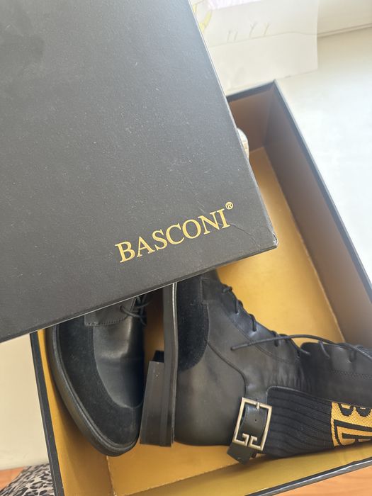 Женские сапоги