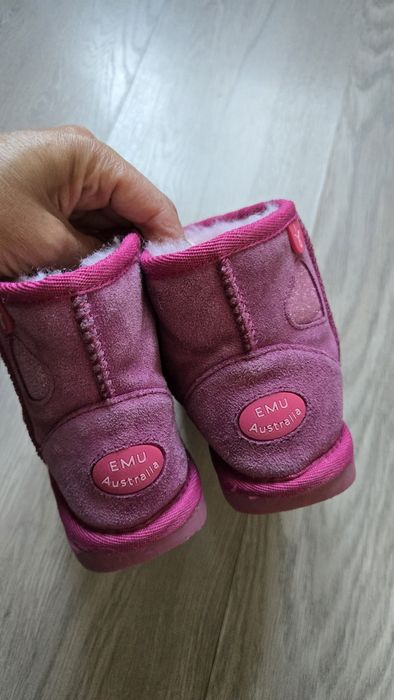 Детски ботуши за момиче.