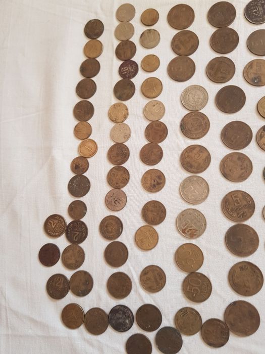 Стари Български левове и монети