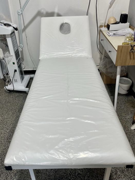 Козметична кушетка