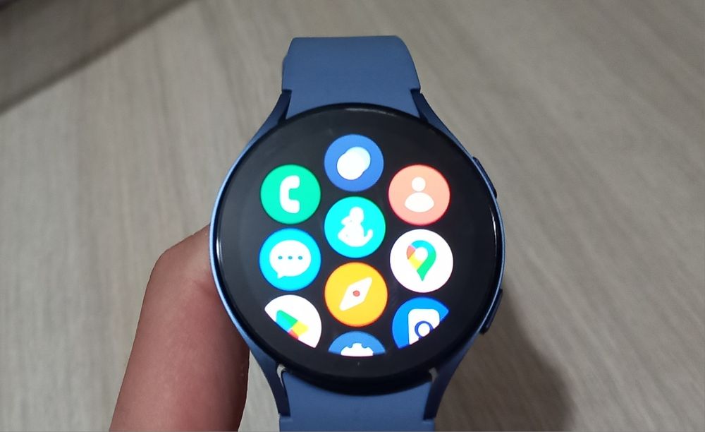 Продам часы Samsung