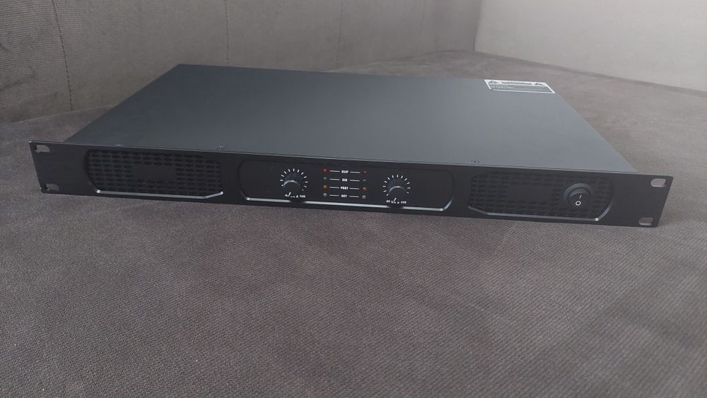 Amplificator audio profesional clasa D  2x800W