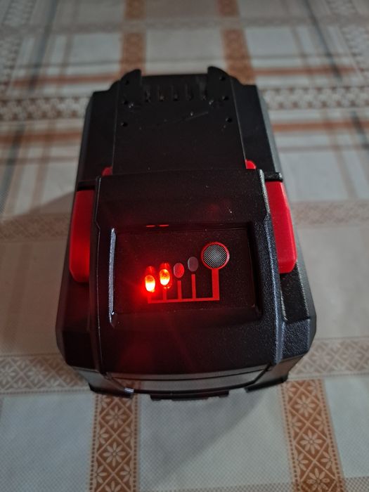 Reparații acumulatori Li-ion / LiFePO4 – Celule 18650/21700, BMS,