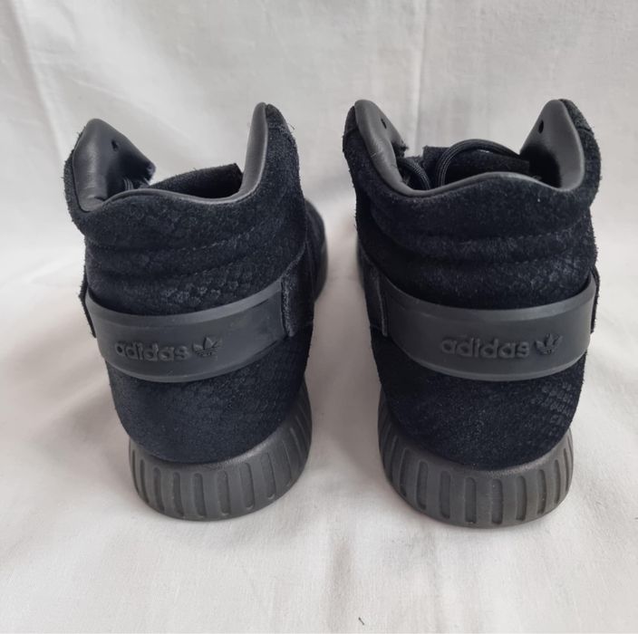 Ghete piele intoarsa naturala Adidas Tubular Strap, marimea 38 si 2/3