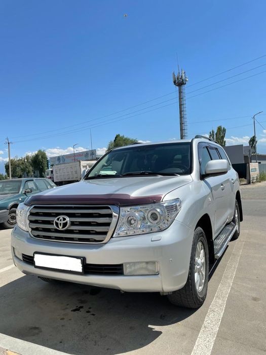 Toyota land cruiser 200