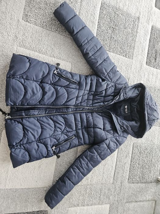 vând geacă de iarnă