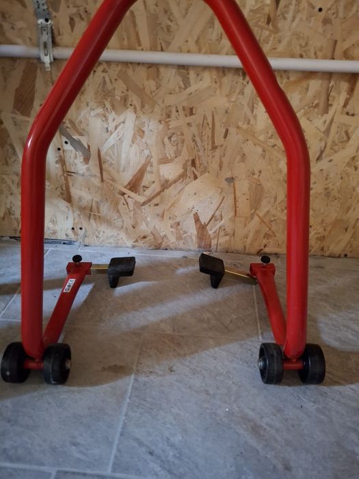 De vanzare cric motor, stander