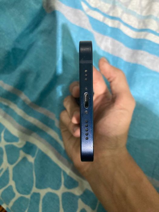 iPhone 12 radnoy ochilmagan skidkada