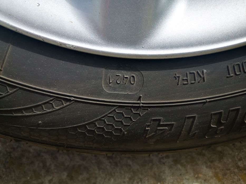 Комплект алуминиеви джанти 14 цола с летни гуми 185/65/14