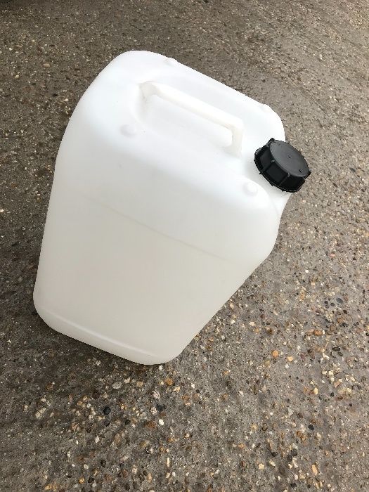 ТУБИ 25л. 10бр. 50лв. НОВИ, чисти и здрави с капачки