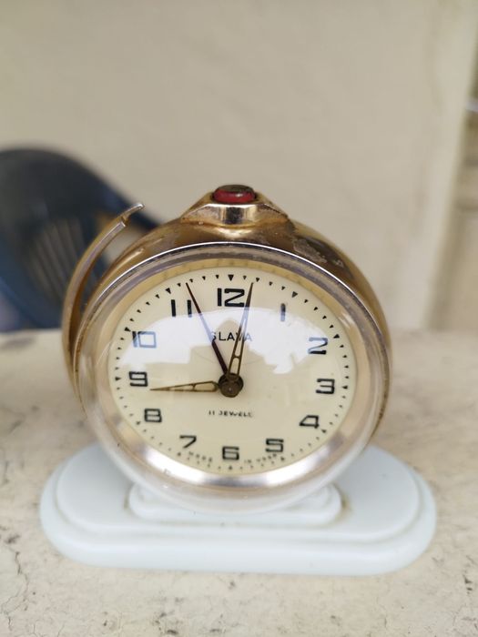 Metronom  si doua ceasuri Slava