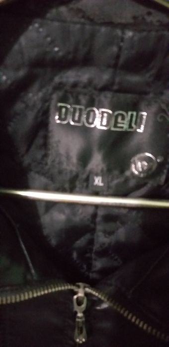 Женское куртка продается