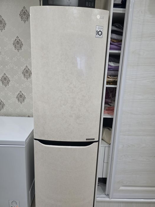 Продам холодильник LG