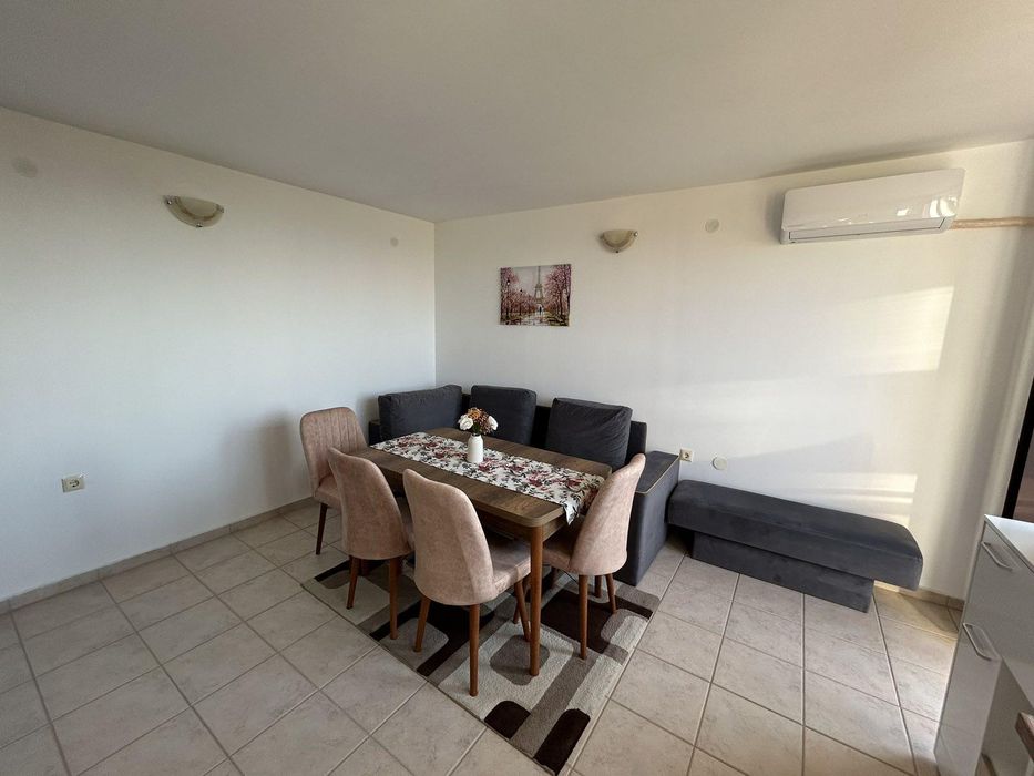 Дава се под наем Двустаен апартамент в Варна, Аспарухово - 70 кв.м за 350 € - Снимка #2