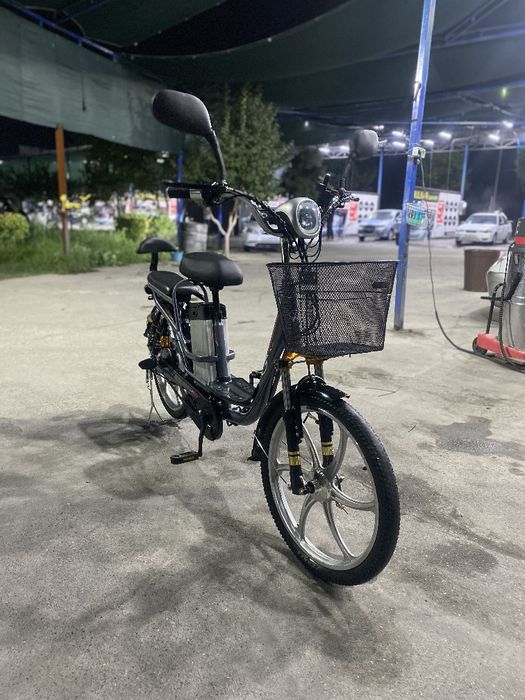 Veloskuter sotiladi