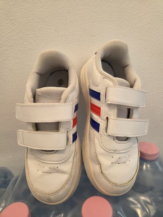 Маратонки Adidas за момче номер 26